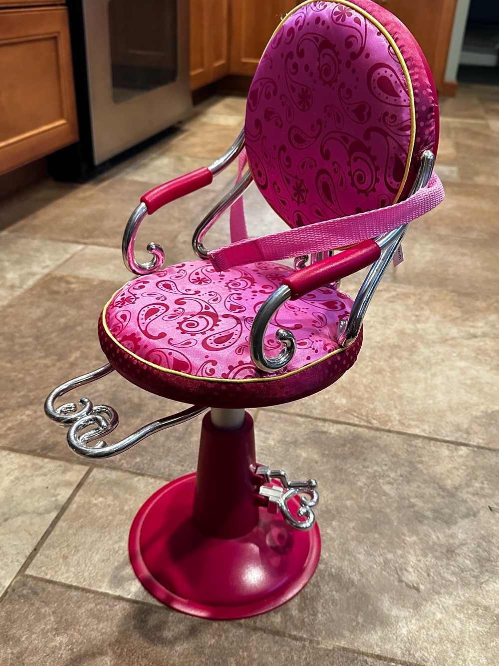 Our Generation Doll Salon Chair, Pink